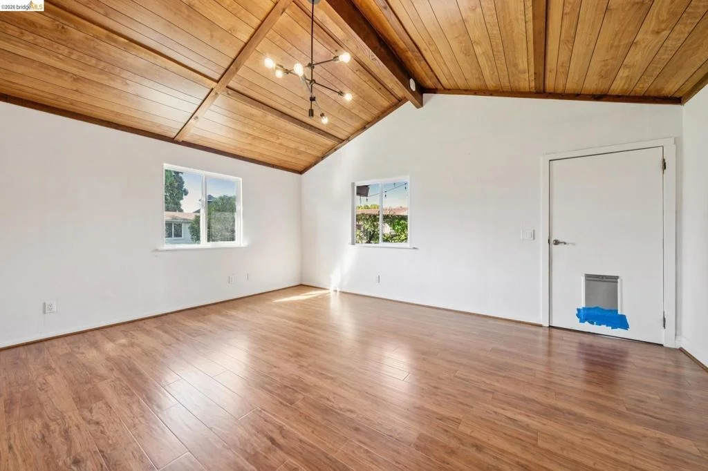 Photo of 201 Warwick Ave