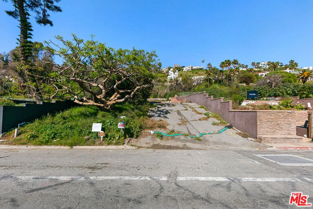 Photo of 21443 Pacific Coast Highway