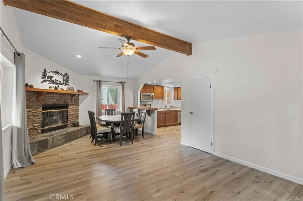 Photo of 2051 6th
