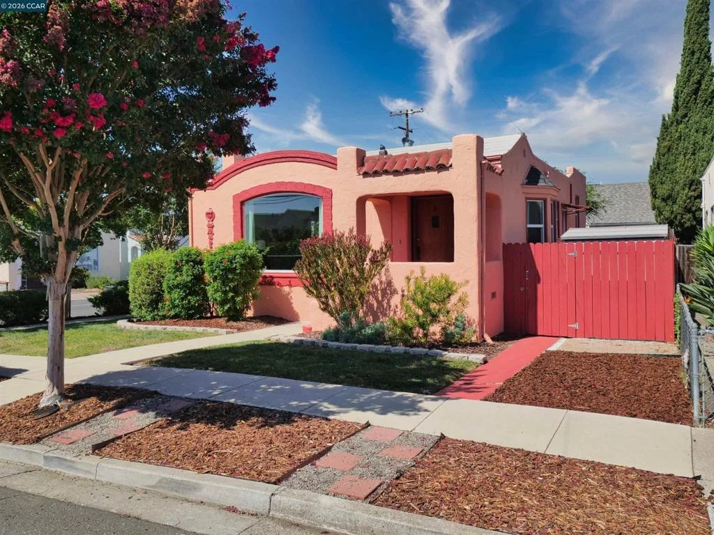 Photo of 1402 Gordon Street