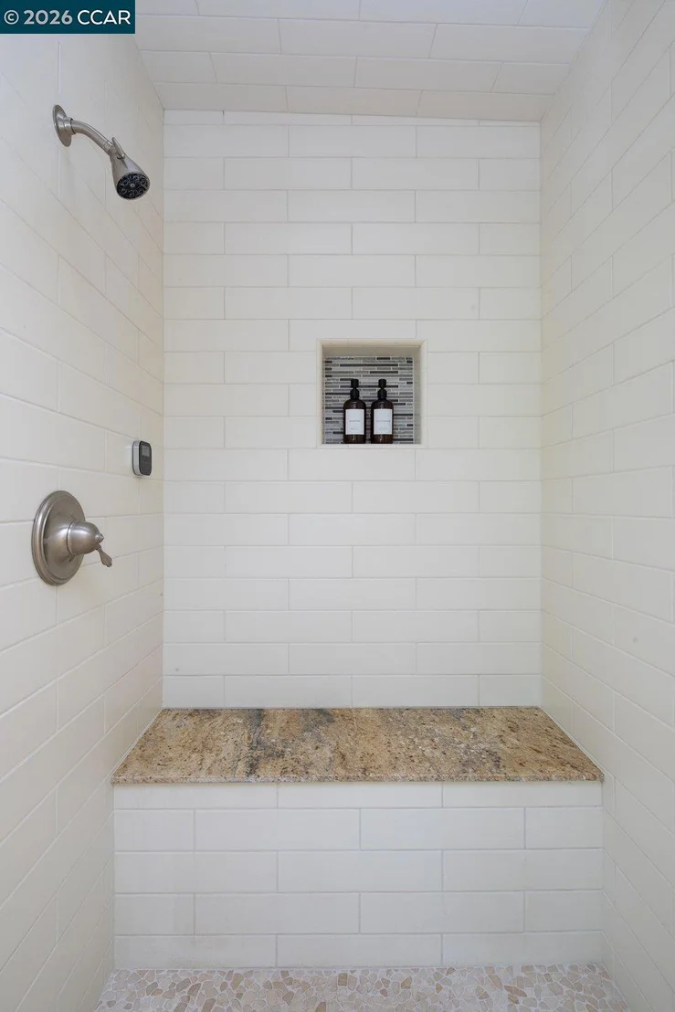 Photo of 187 Moraga Way