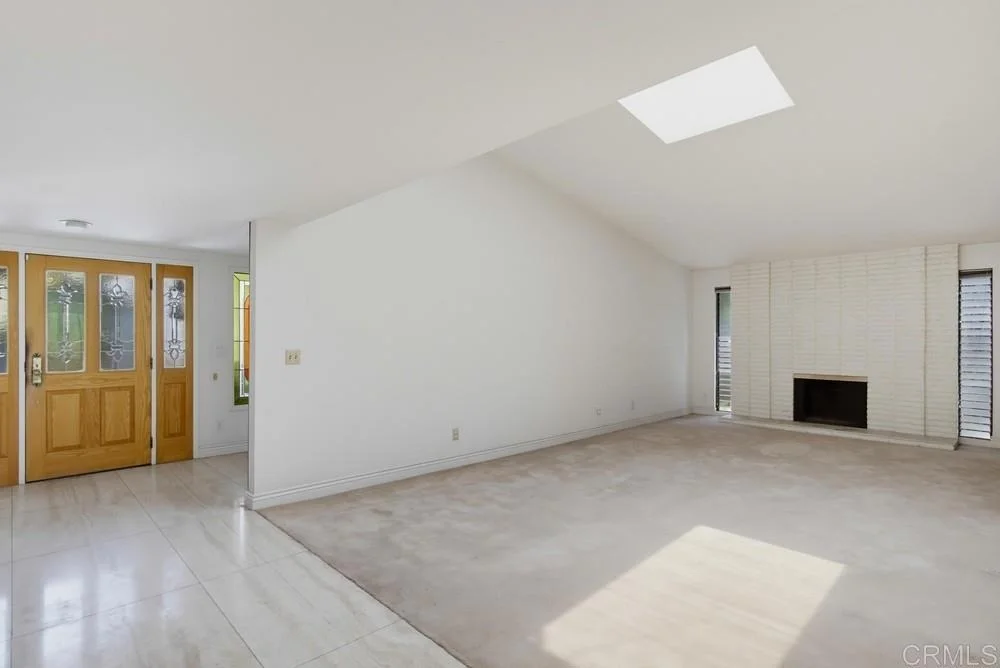 Photo of 31122 Old River Road