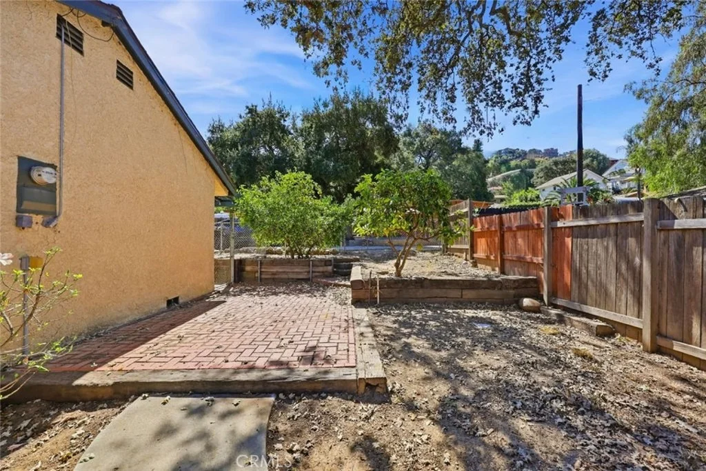 Photo of 826 Katherine Road