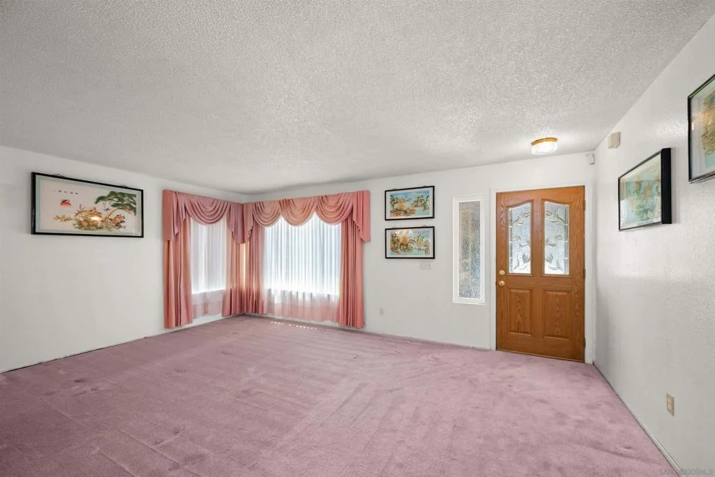 Photo of 6920 Simi Place