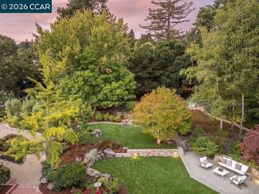 Photo of 187 Moraga Way