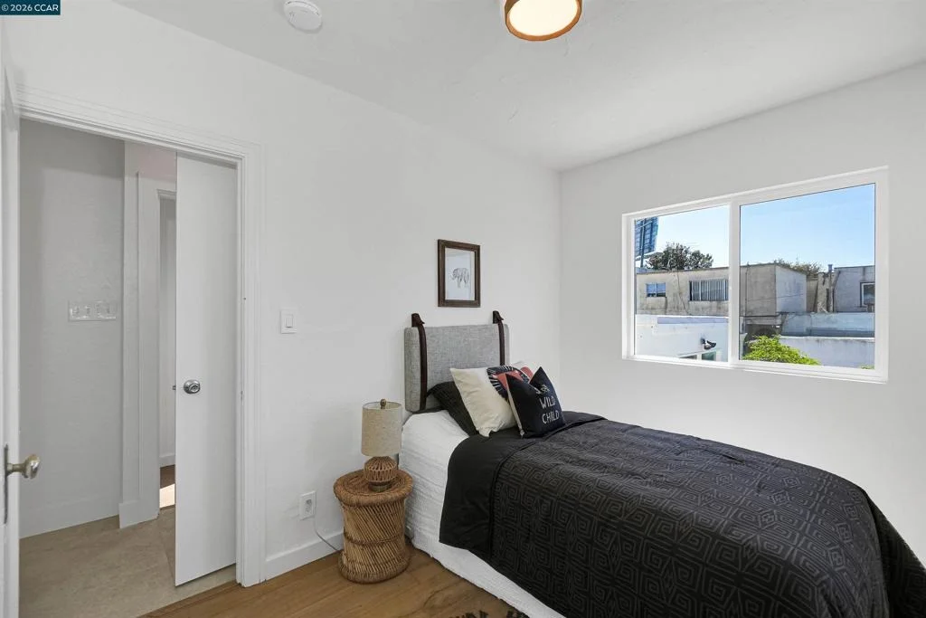 Photo of 1300 Kains Ave