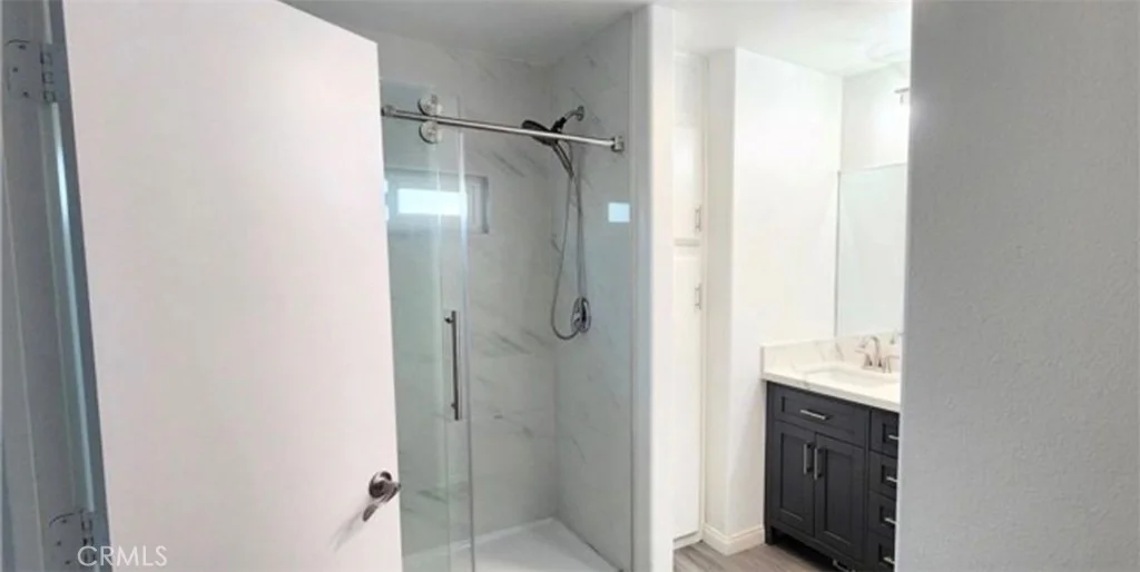 Photo of 3070 Santo Tomas