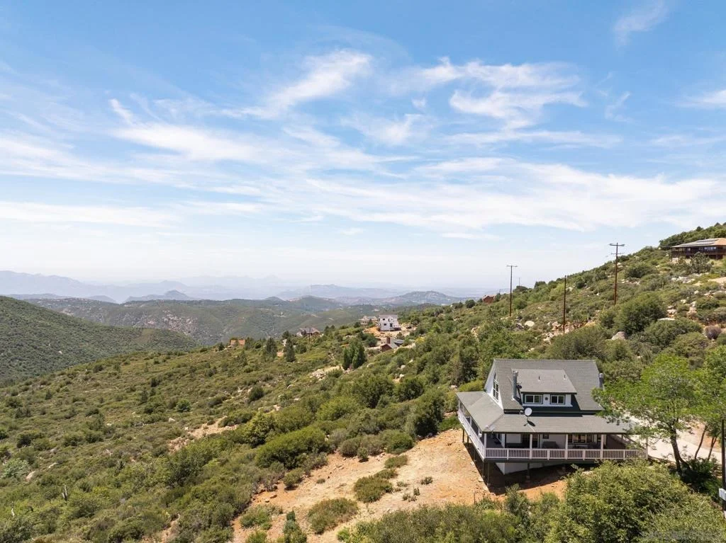 Photo of 15683 N Peak Road