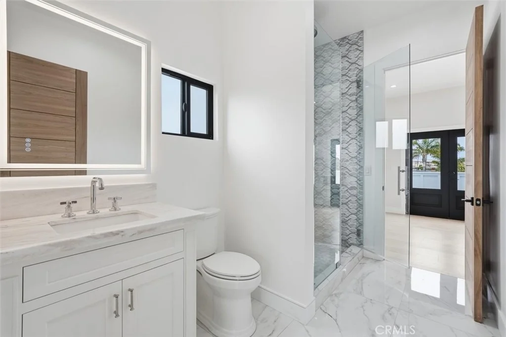 Photo of 2126 Havemeyer Lane