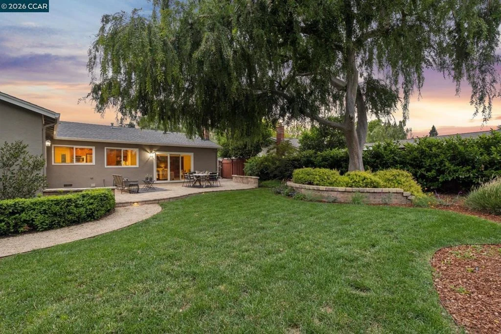 Photo of 1544 Saint Helena Drive