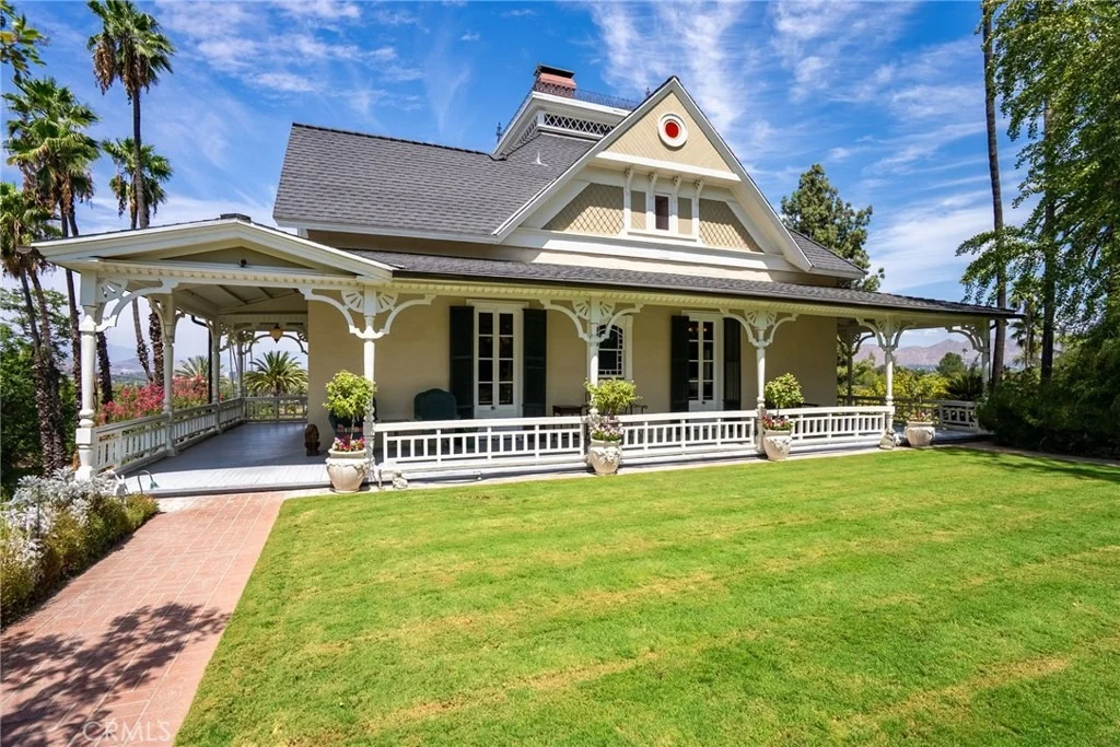 Photo of 2812 Ivy