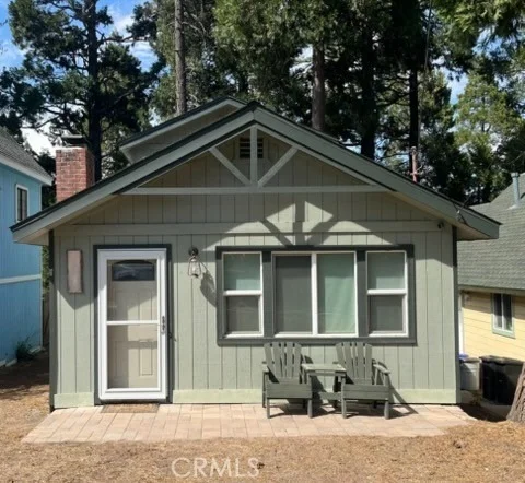 Photo of 23376 Crestline Road