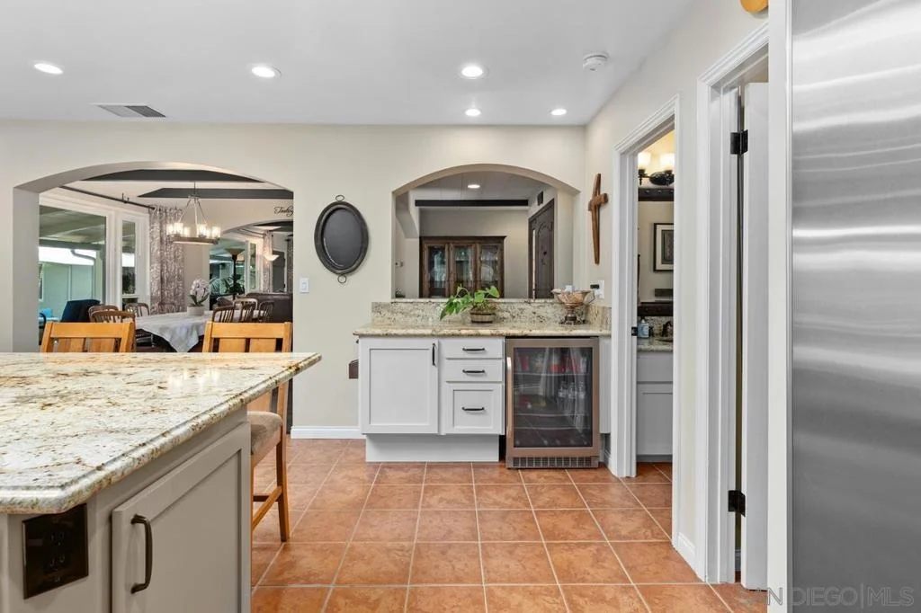 Photo of 9865 Edgelake Drive