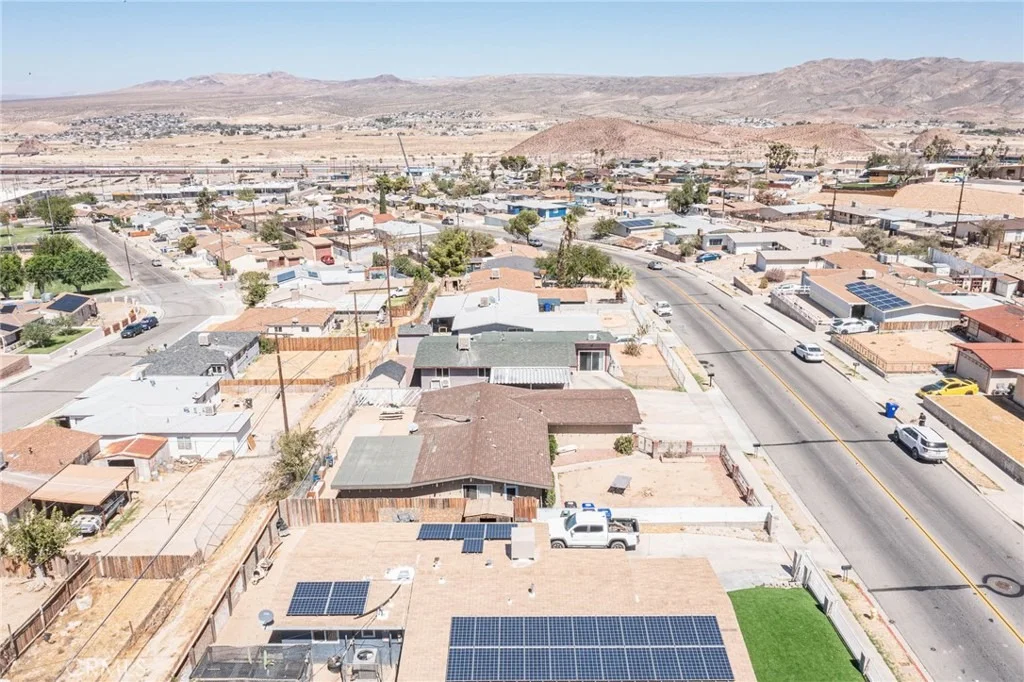 Photo of 560 S Muriel