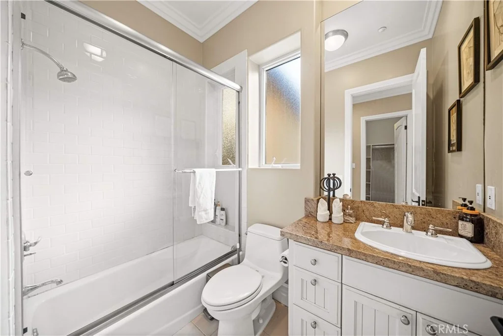 Photo of 325 N Terrace View