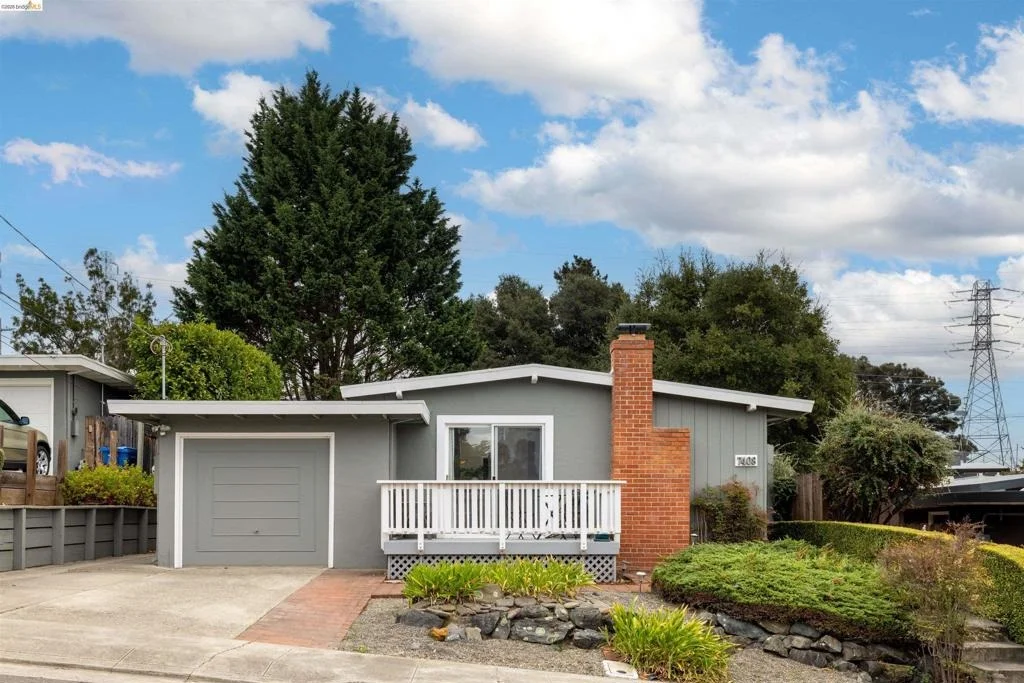 Photo of 7408 Park Vista