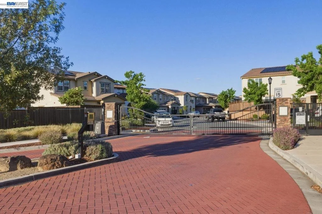Photo of 385 Ramos Ranch Rd
