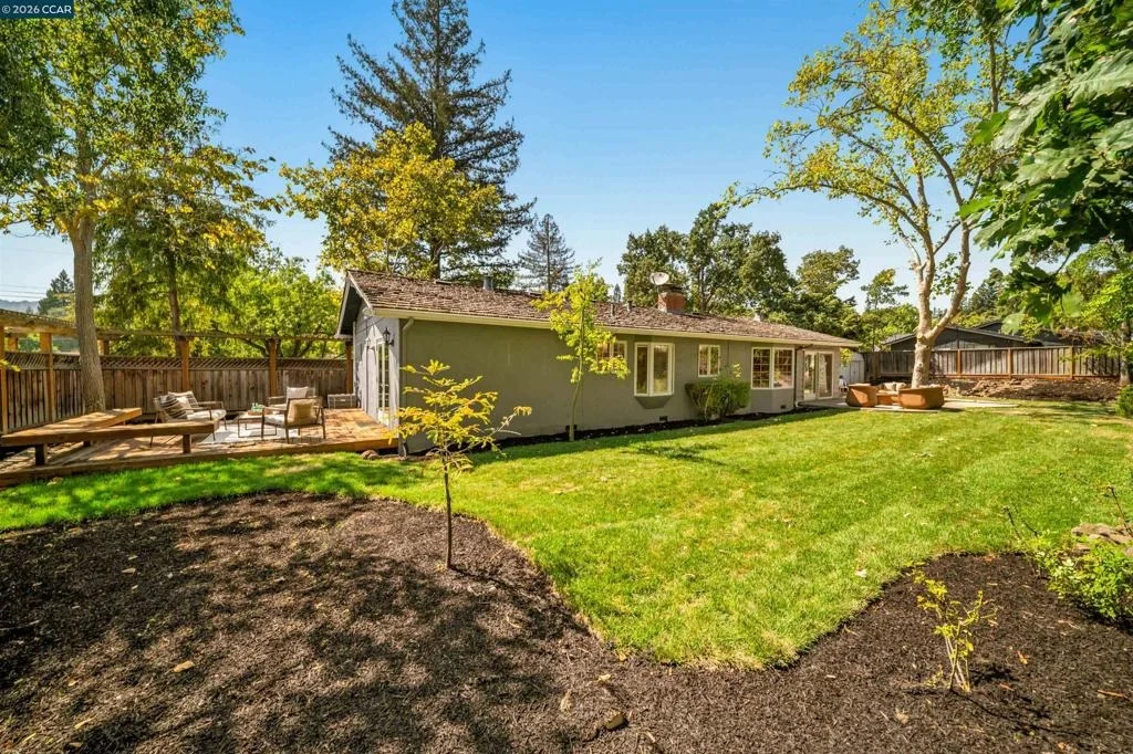 Photo of 805 Turrini Dr