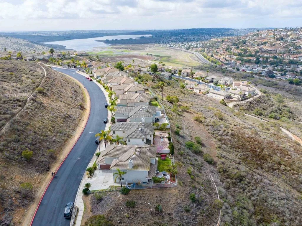 Photo of 10394 Valley Waters Dr