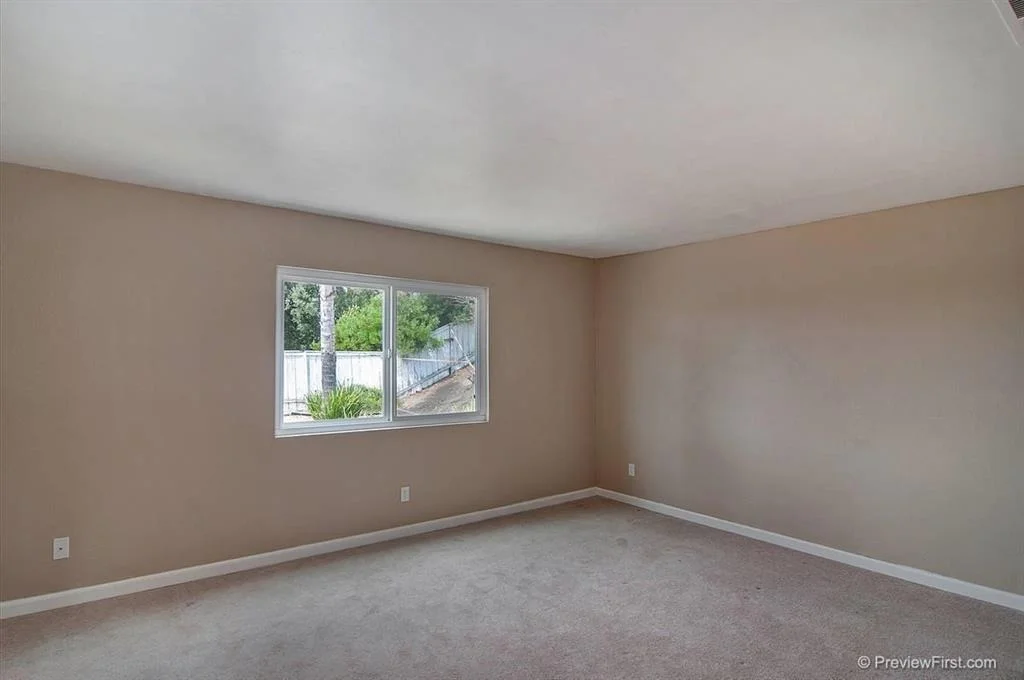 Photo of 7938 Avenida Diestro