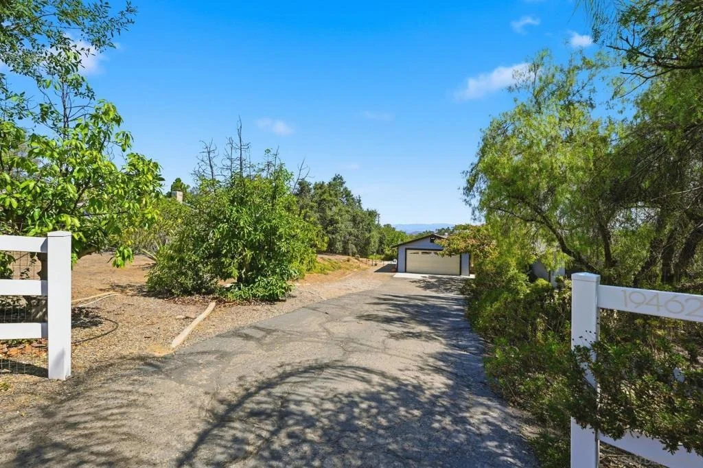 Photo of 19462 Split Rock Rd