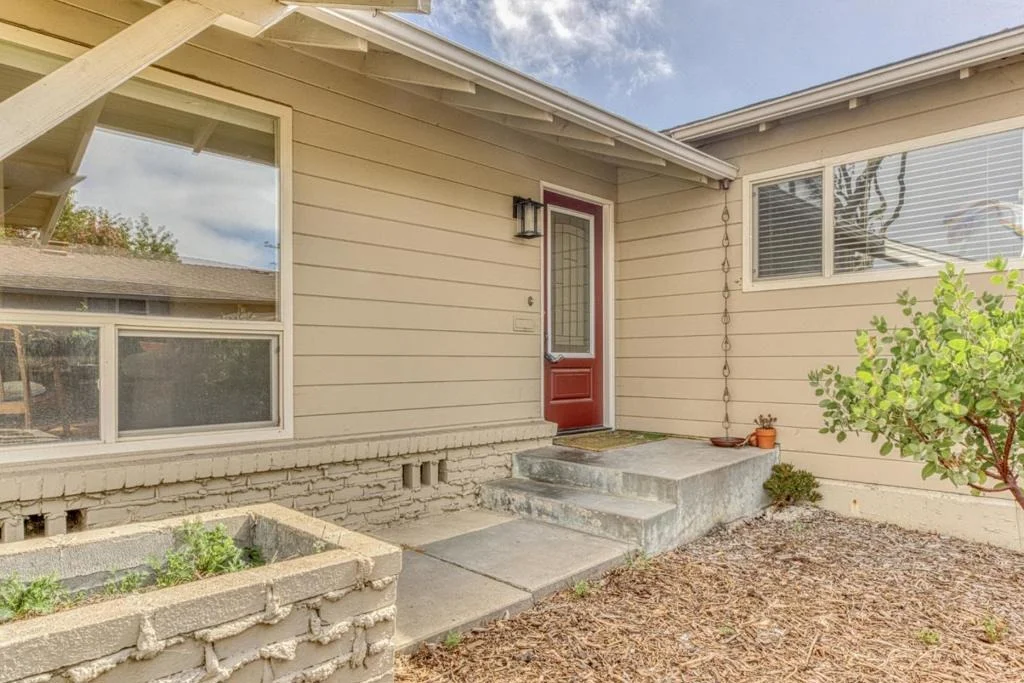 Photo of 945 San Simeon Drive