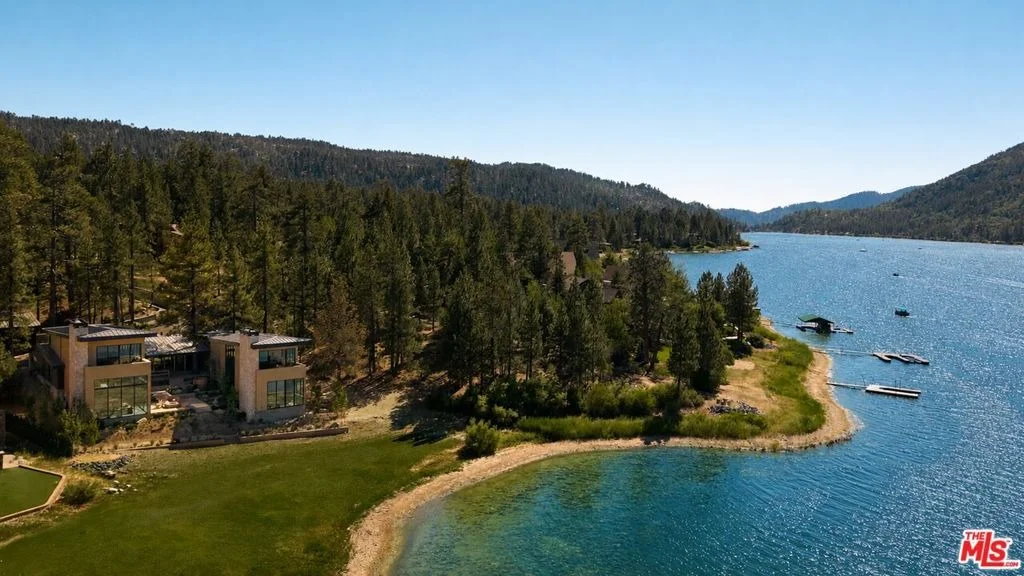 Photo of 39224 Waterview Drive