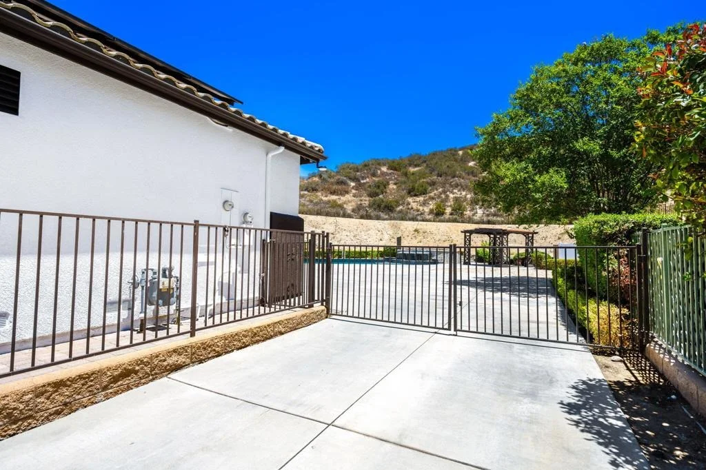 Photo of 13435 Canyon Crest Road