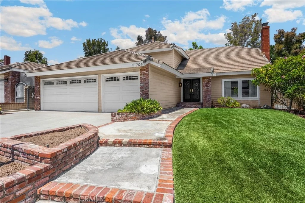 Photo of 769 Oak Knoll Street