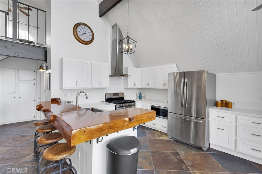 Photo of 28919 Palisades