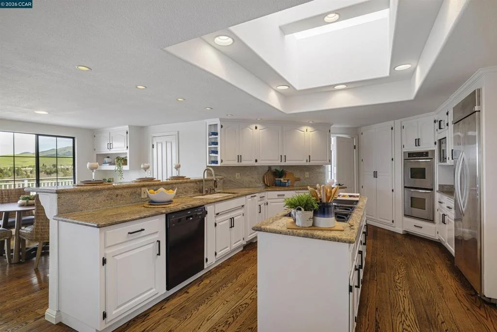 Photo of 333 Merrilee Pl