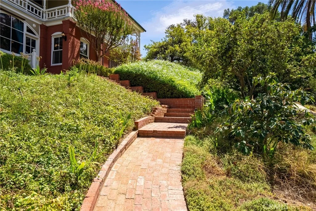 Photo of 2812 Ivy