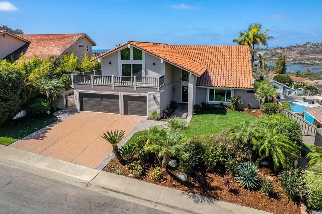 Photo of 741 Santa Olivia