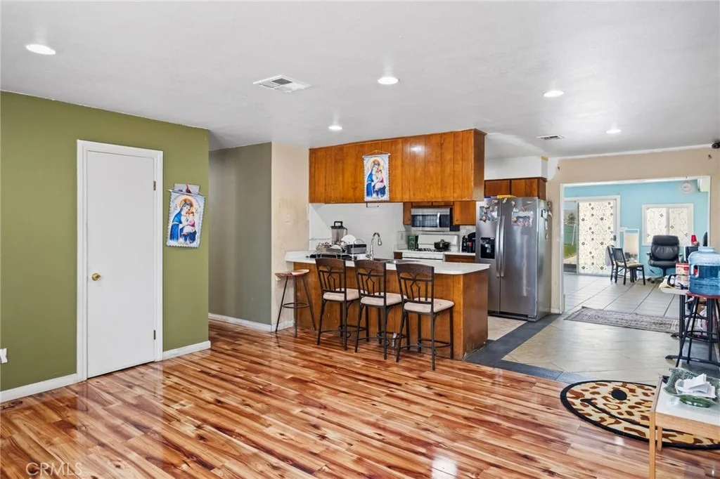 Photo of 1505 Sunrise