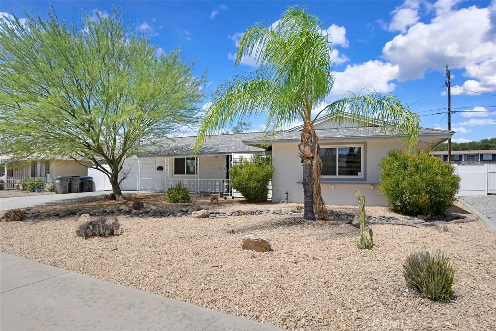 Photo of 27086 Wentworth Drive
