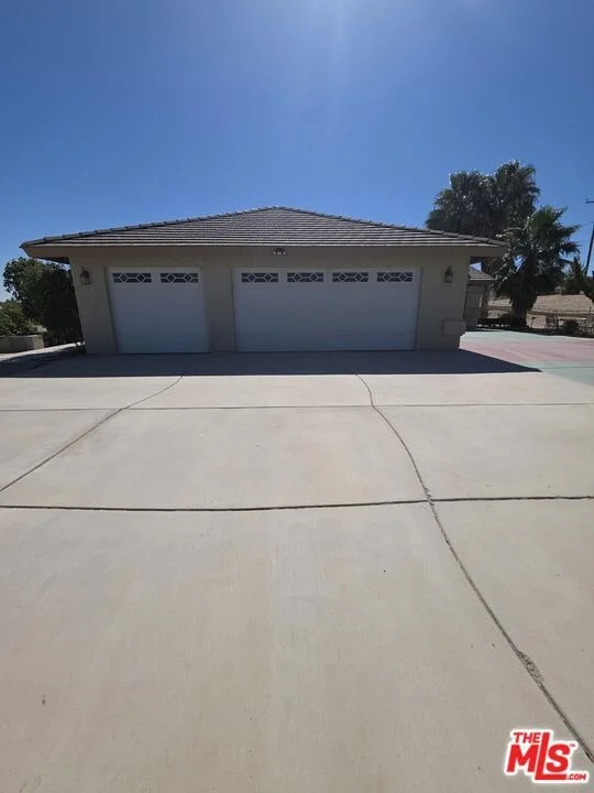 Photo of 1168 Smoke Tree Road
