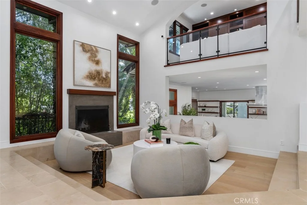 Photo of 2907 Cliff Drive
