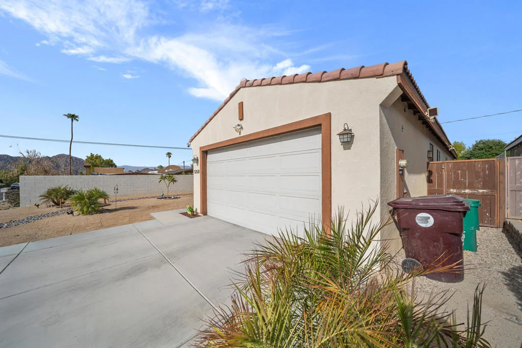 Photo of 52520 Avenida Herrera