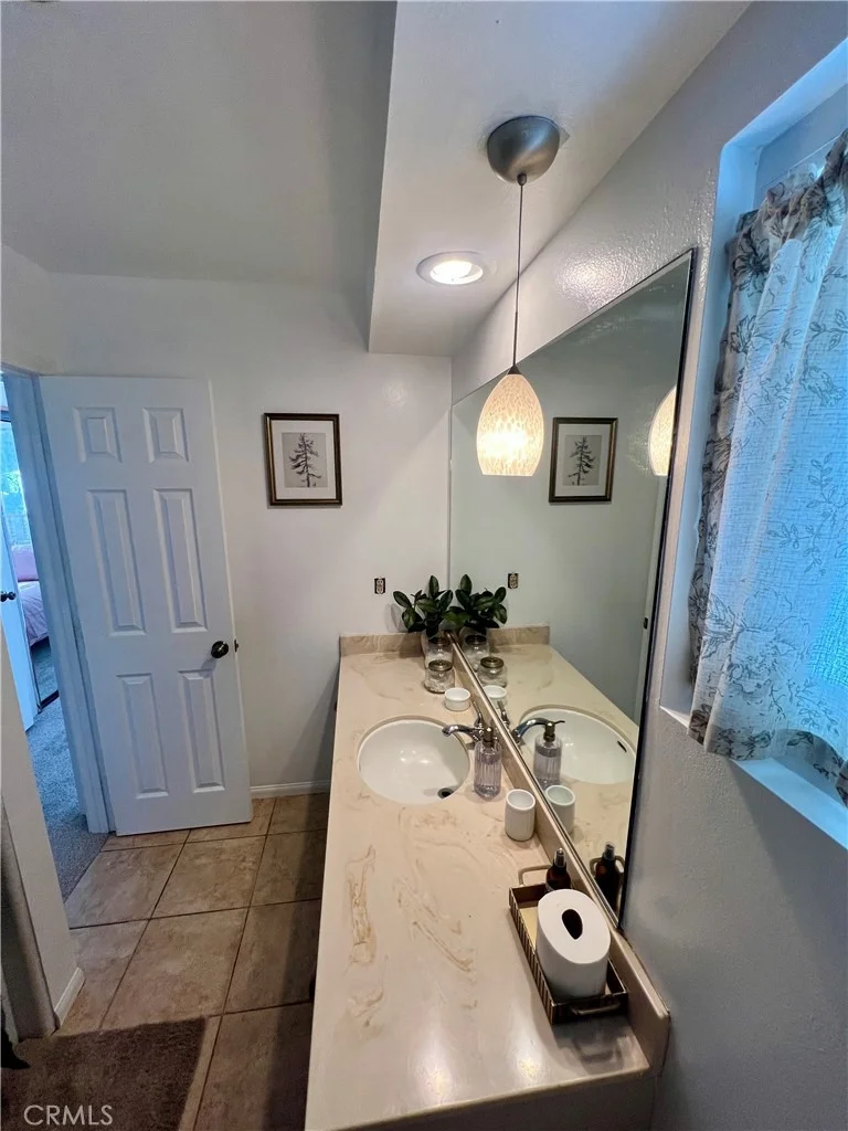 Photo of 855 Bergschrund Drive