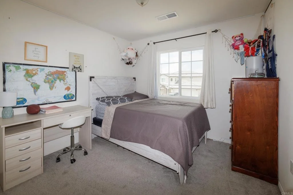 Photo of 2402 Barbara Street
