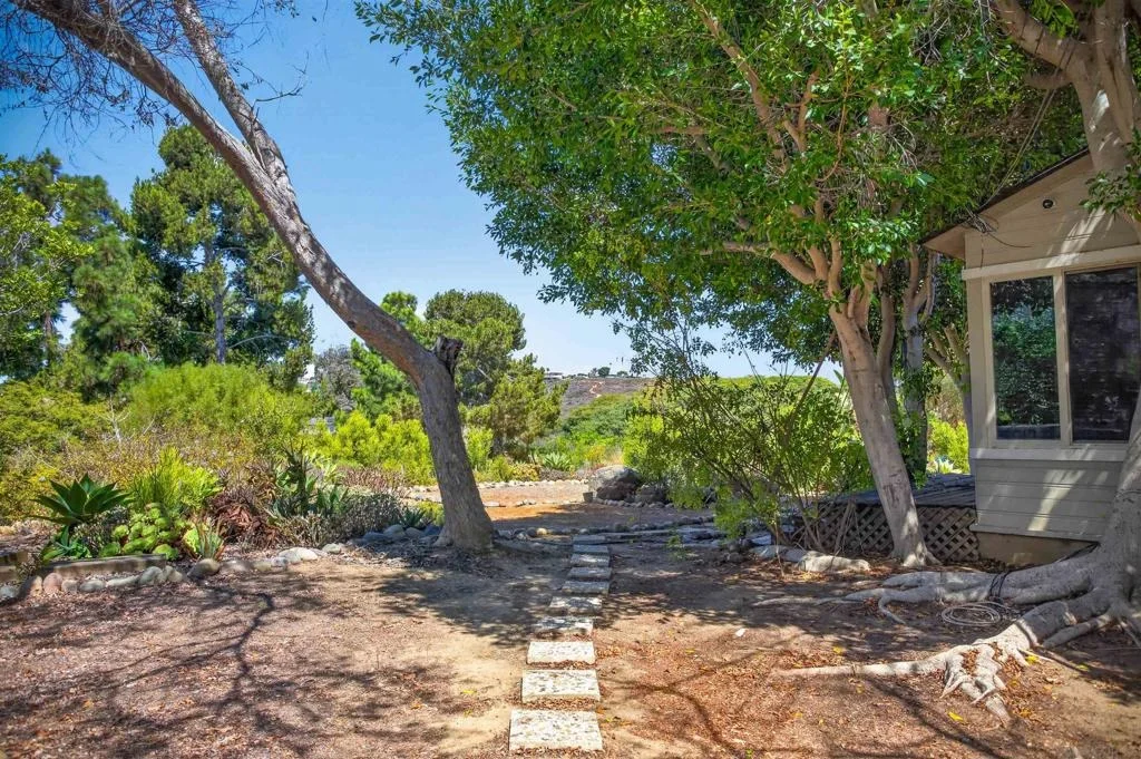 Photo of 5018 Soledad Rd