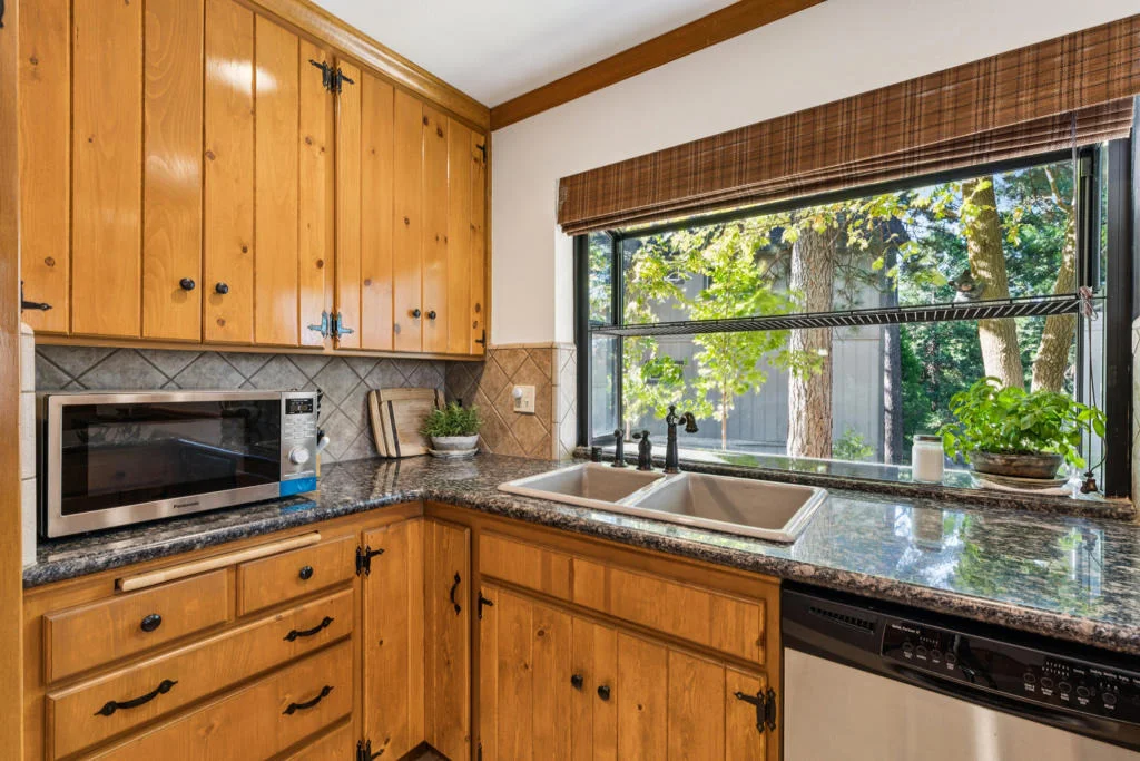 Photo of 414 Pioneer Road