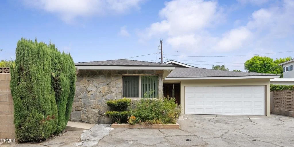 Photo of 1105 Alhambra Road