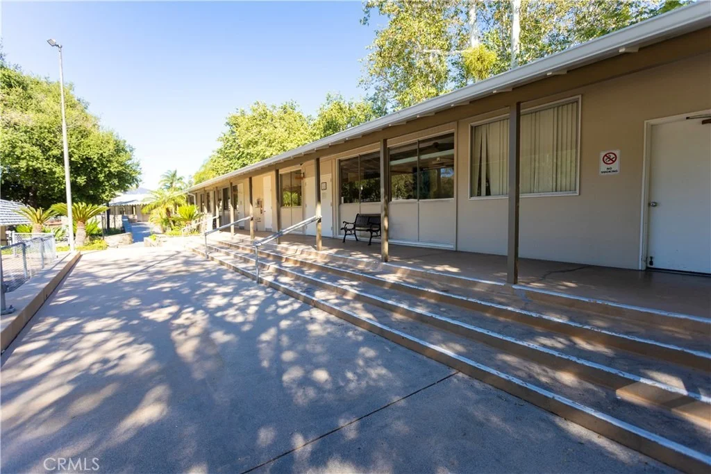 Photo of Unit E at 26344 Oak Plain