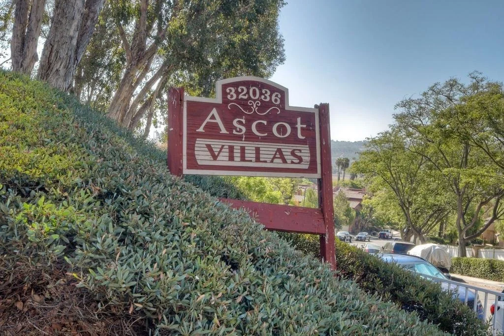 Photo of Unit 7E at 32036 Del Cielo Oeste