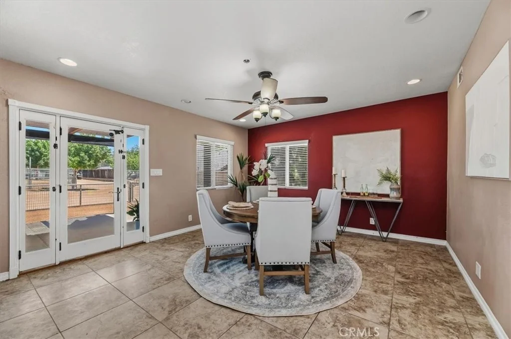 Photo of 3243 Temescal