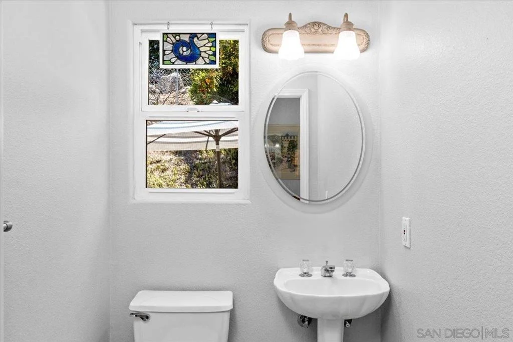 Photo of 1033 Via Contenta