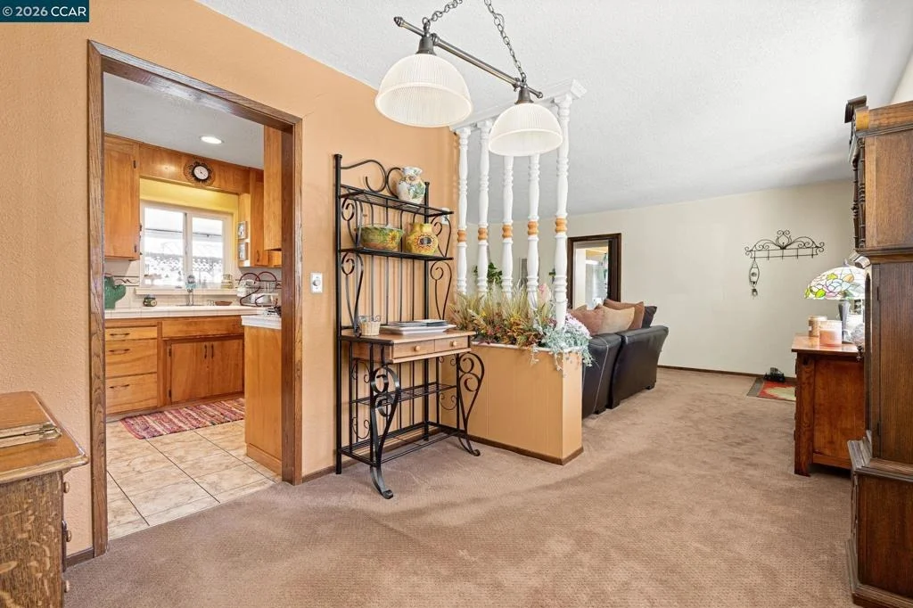 Photo of 2383 Mountain View Dr