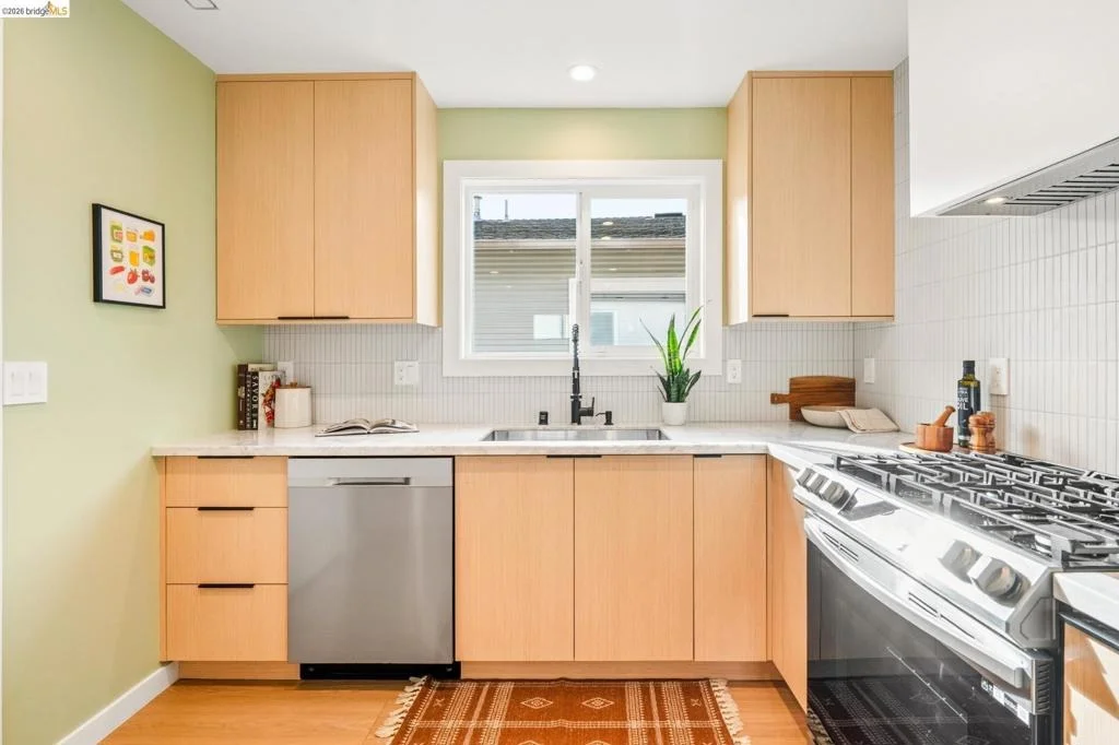 Photo of 1537 Carleton St