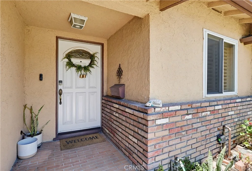 Photo of 555 W Shadwell